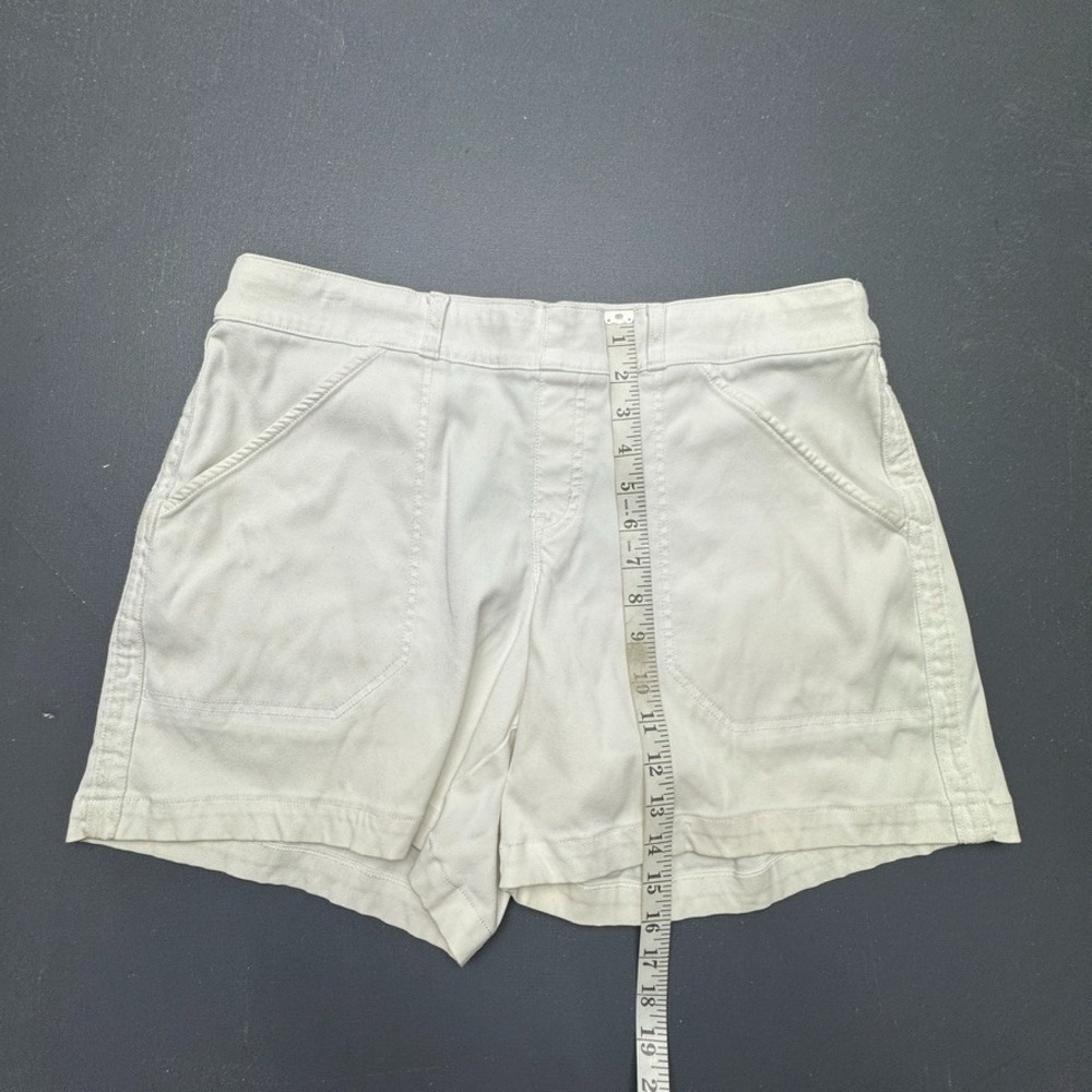 Spanx Shorts Women's XL White Chino Stretch Mid Rise Casual Streetwear 5" Inseam - Picture 5 of 7